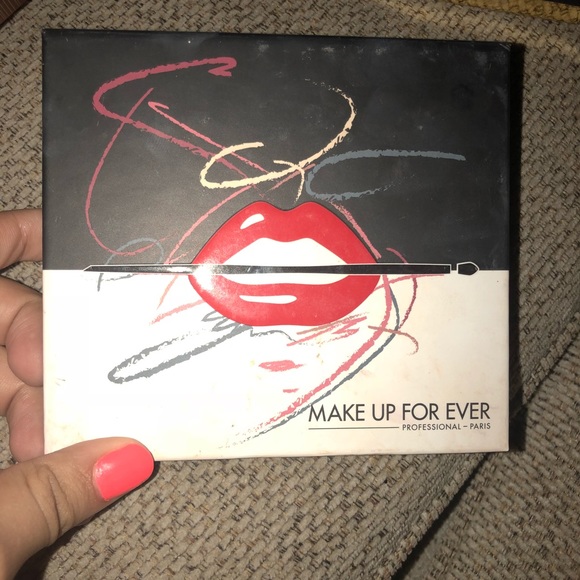 Make up forever palette 9 Artist Shadow - Picture 2 of 3